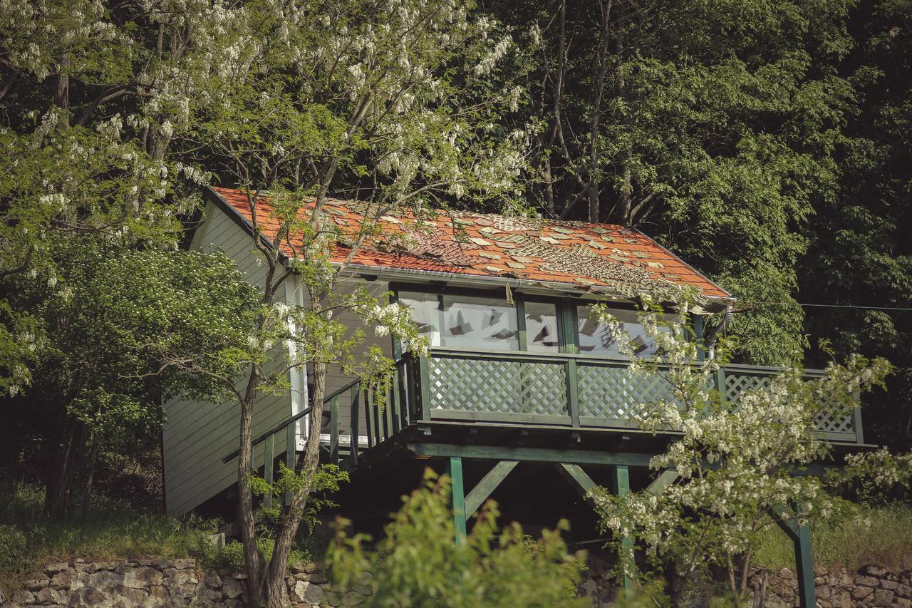 Sarga Haz Country house Kaptalantoti